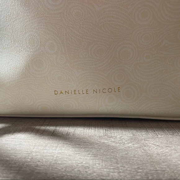 Danielle Nicole Legend of Zelda Princess Zelda backpack - Picture 4 of 7